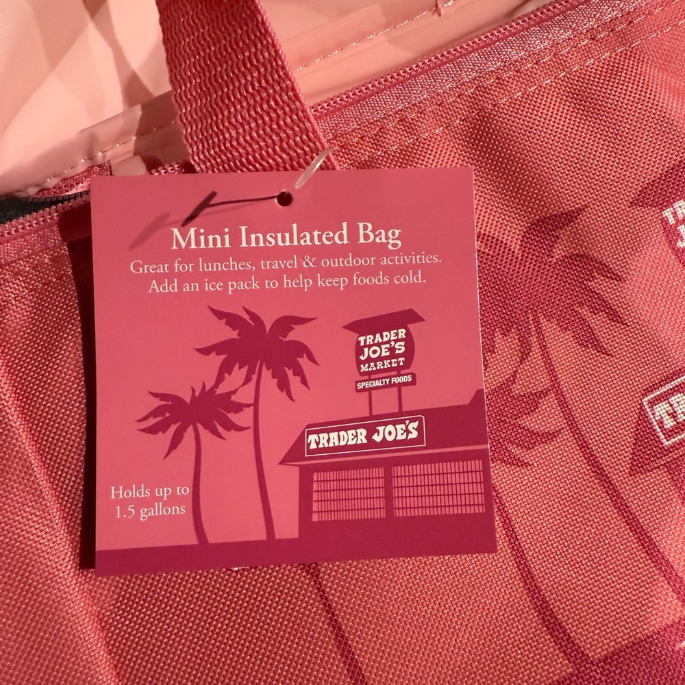 Trader Joe’s two tone Pink Mini Insulated Bag lunch bag NWT 2025